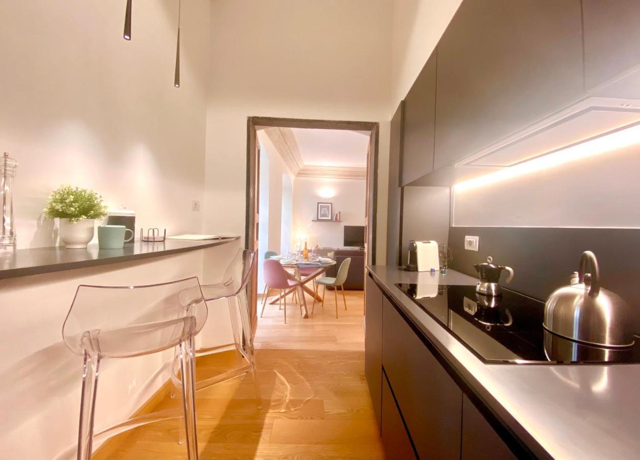 Historic Dimora San Lorenzo 19, Rolli Unesco - Overlooking The Cathedral - Free Private Parking- Gênes