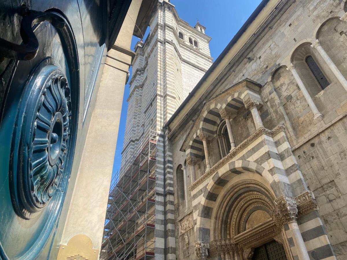 Historic Dimora San Lorenzo 19, Rolli Unesco - Overlooking The Cathedral - Free Private Parking- Gênes